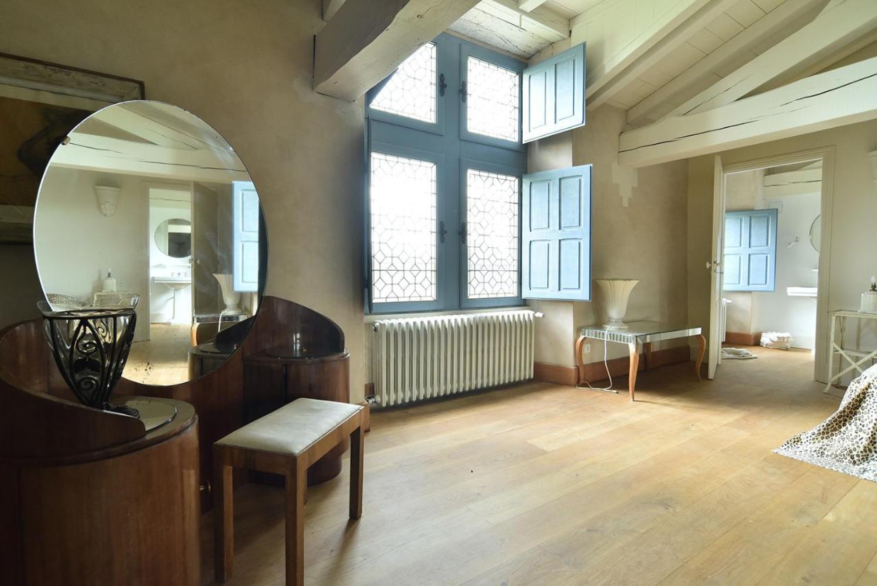 Chateau De Cauderoue Bed & Breakfast *